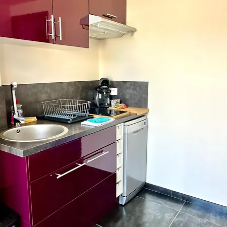 Le C 69 Cap D'agde Naturiste *