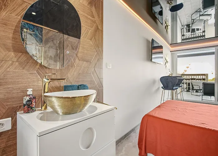 Le C 69 Cap D'agde Naturiste Apartment