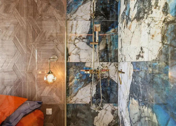 Le C 69 Cap D'agde Naturiste *